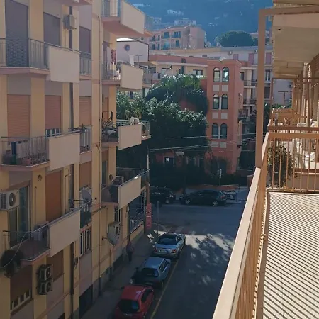 A Due Passi Dalla Sabbia Fine * 切法卢