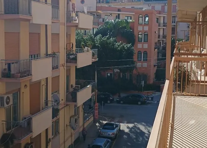 A Due Passi Dalla Sabbia Fine * Cefalu